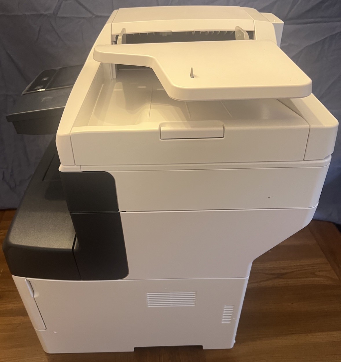 *Barely Used Xerox VersaLink B405/YDN Monochrome Multifunction Printer 871 Count