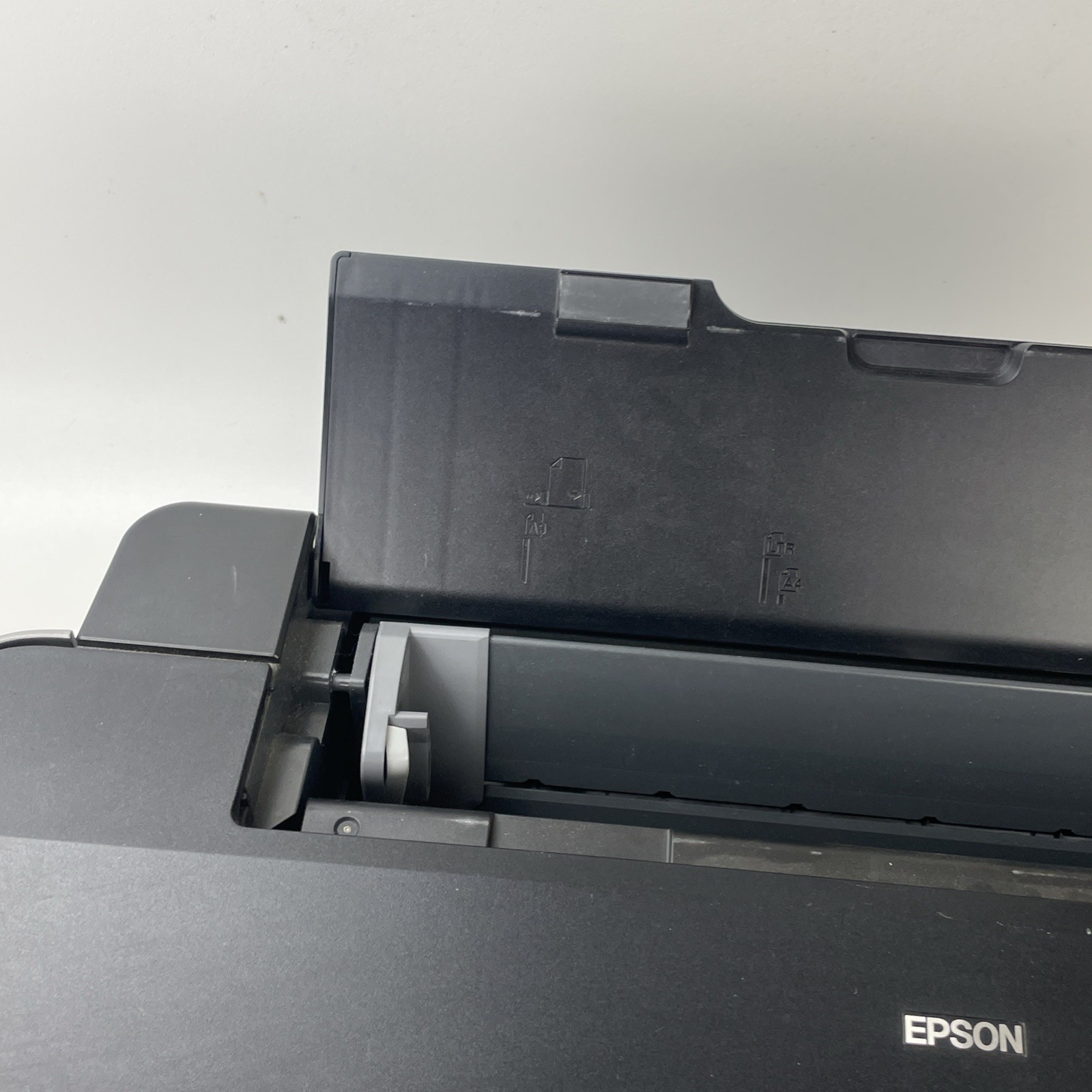 Epson Stylus Photo R1900 Professional Photo Printer – USED Needs Ink