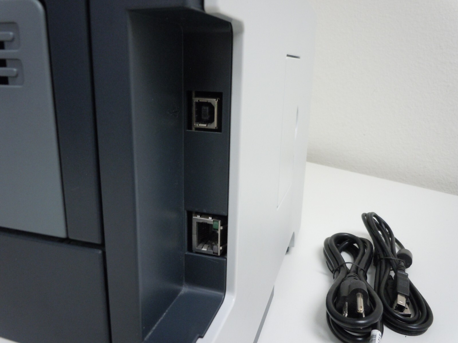 CE459A HP Laserjet P2055dn Printer with New USB Cable, New Power Cord & Warranty