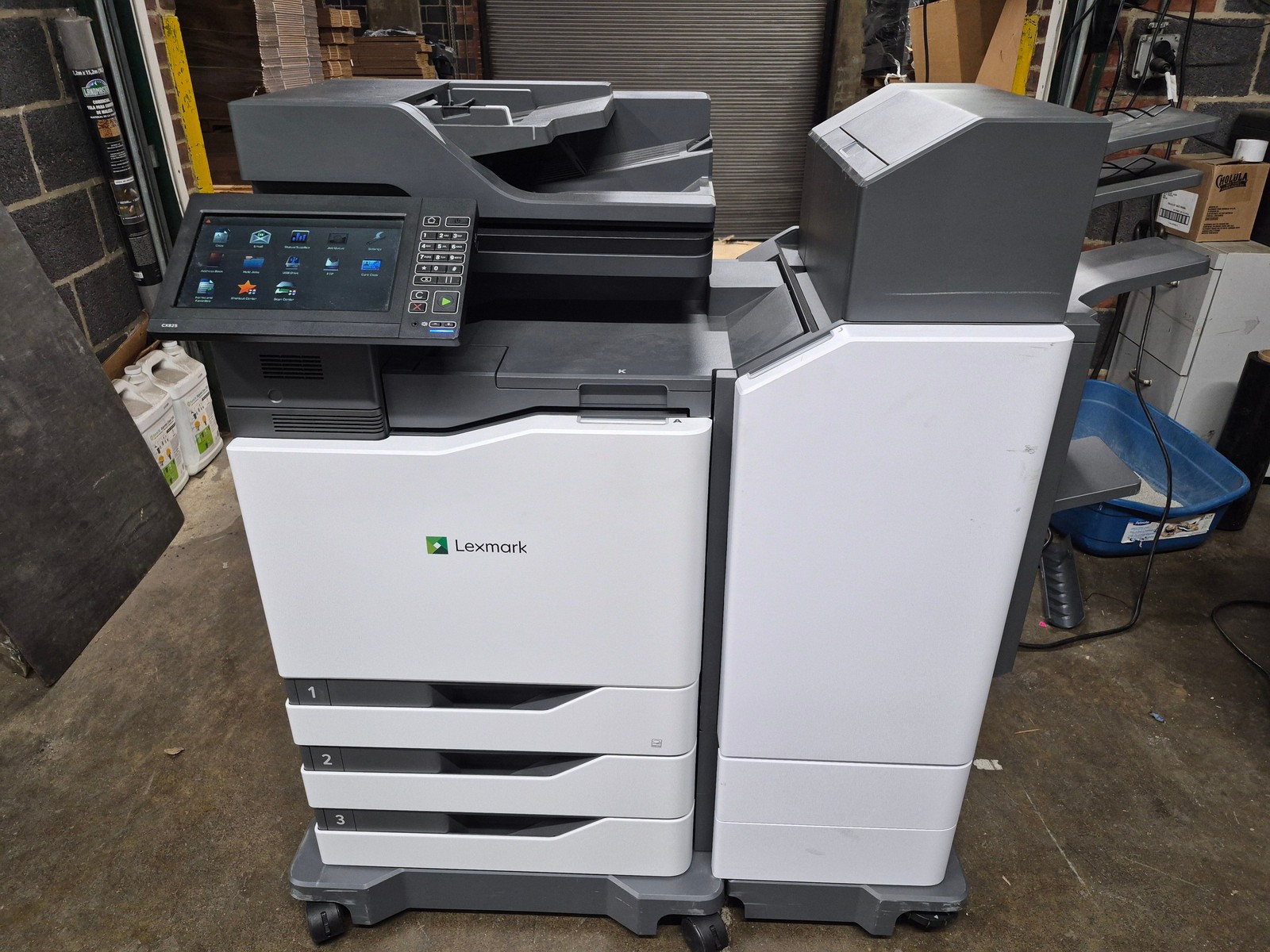 LEXMARK CX825 COLOR LASER ALL IN ONE VERY LIGHTLY USED PC IS 11K WORKS EXCELLENT
