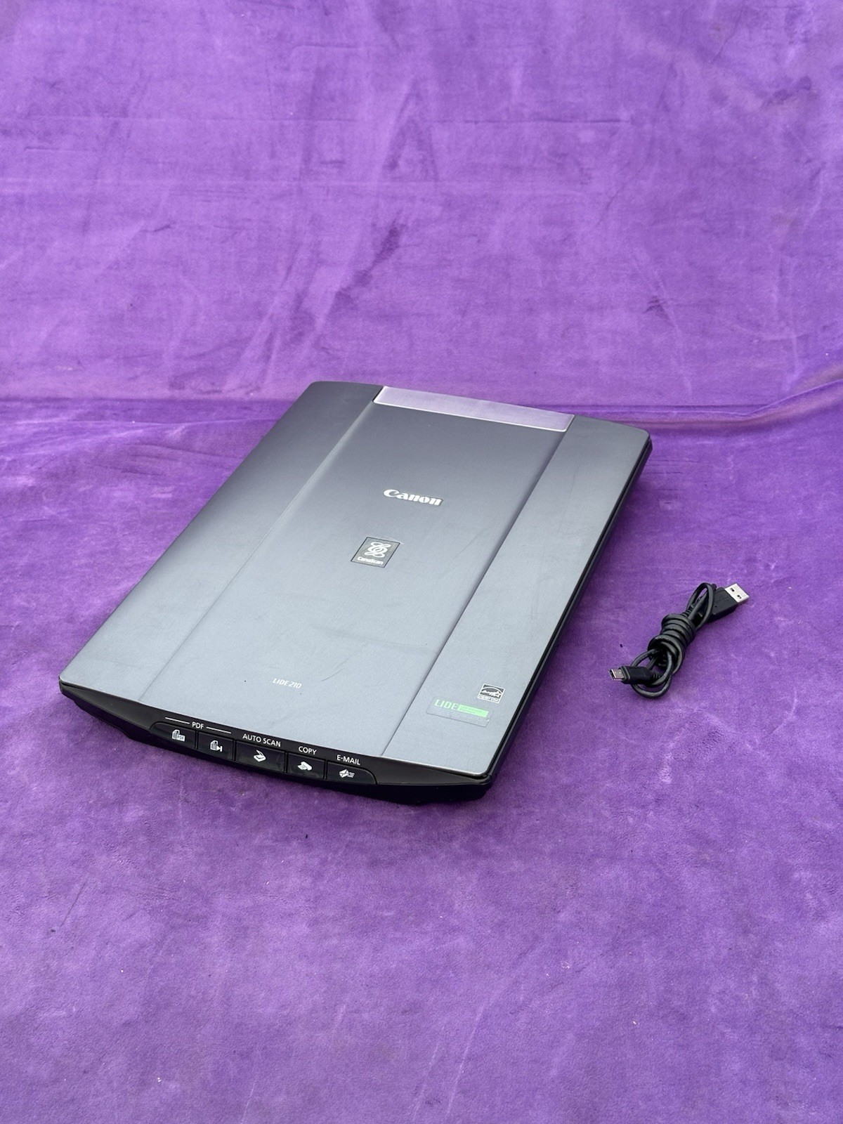 Canon CanoScan LiDE 210 High Speed Slim Flatbed Color Image Scanner