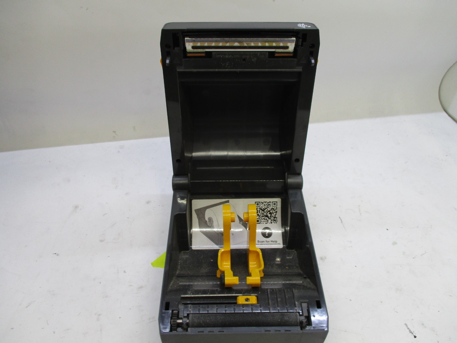 Zebra ZD220 Direct Thermal Desktop Label Printer 203dpi ZD22042-D01G00EZ t8 e10