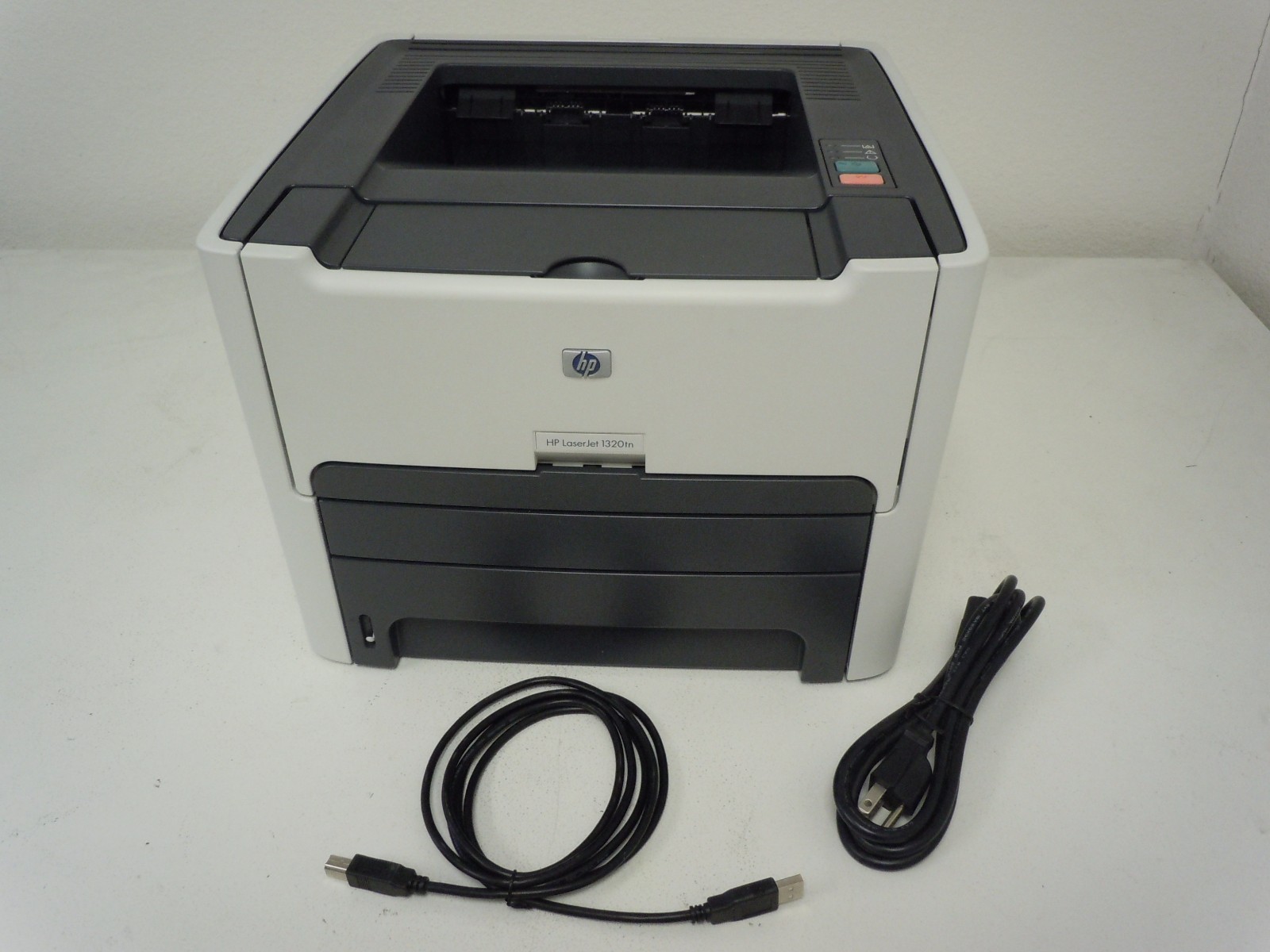 Q5928A HP Laserjet 1320N Laser Printer (10/100TX Network & USB 2.0) w/New Cables