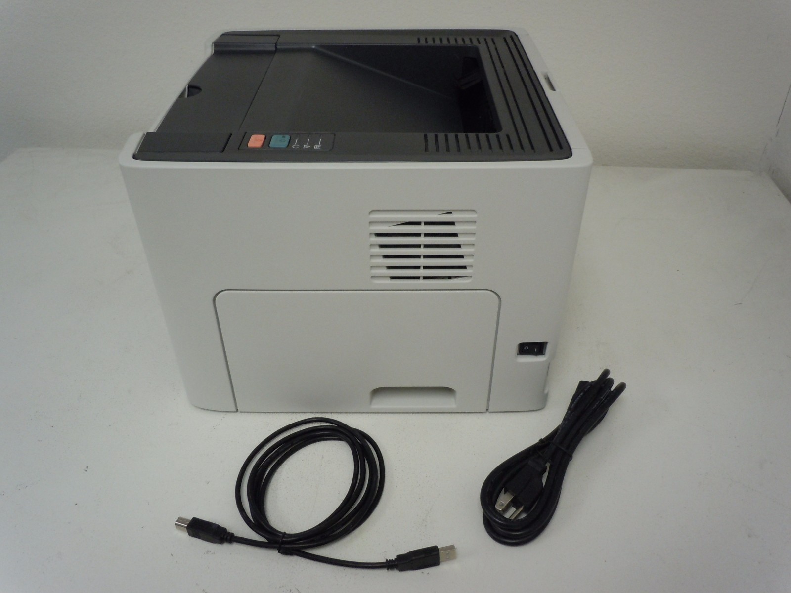 Q5928A HP Laserjet 1320N Laser Printer (10/100TX Network & USB 2.0) w/New Cables