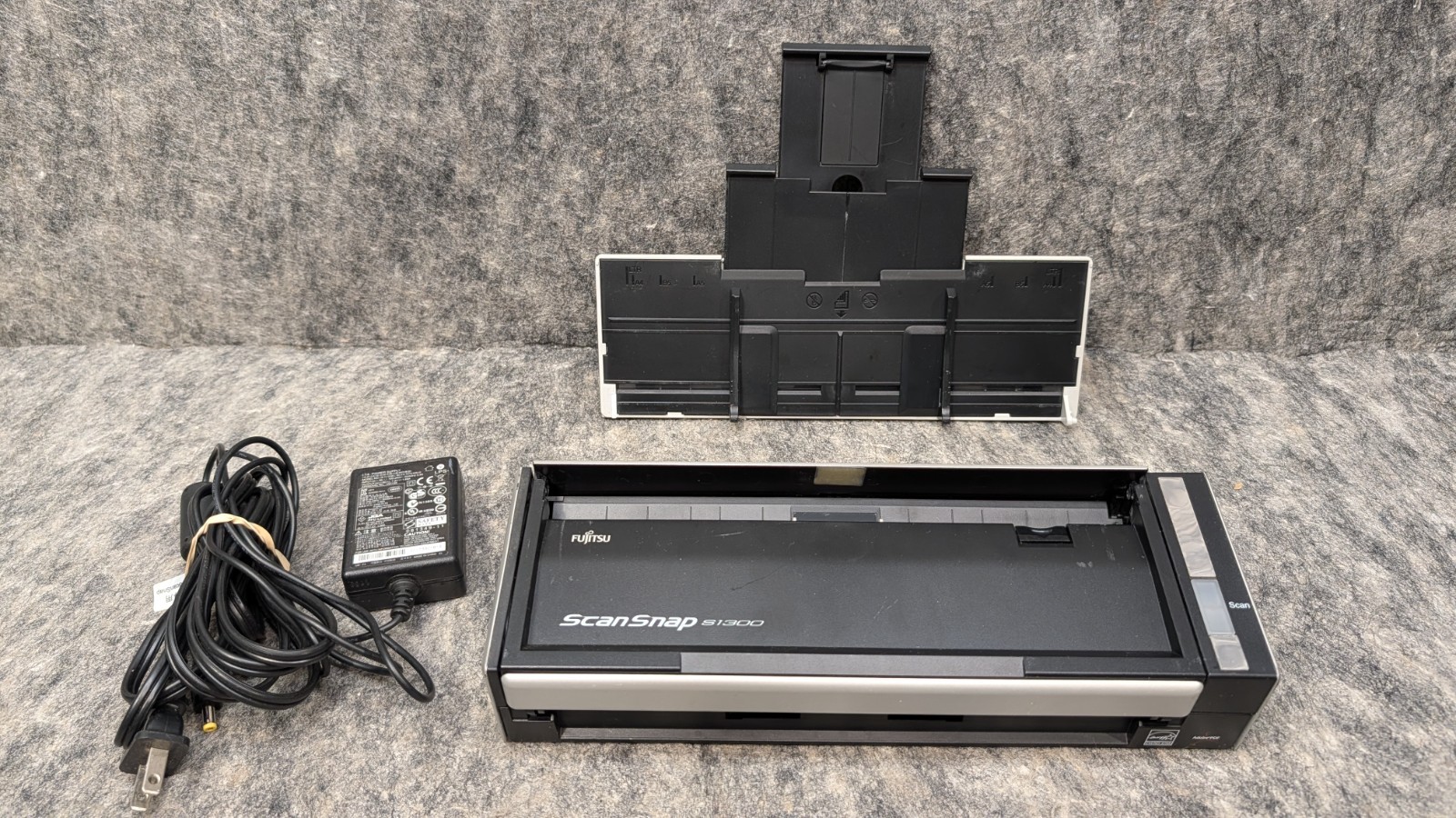 Fujitsu Scansnap S1300i Portable Document Scanner w/ ORIGINAL Cables – For Parts