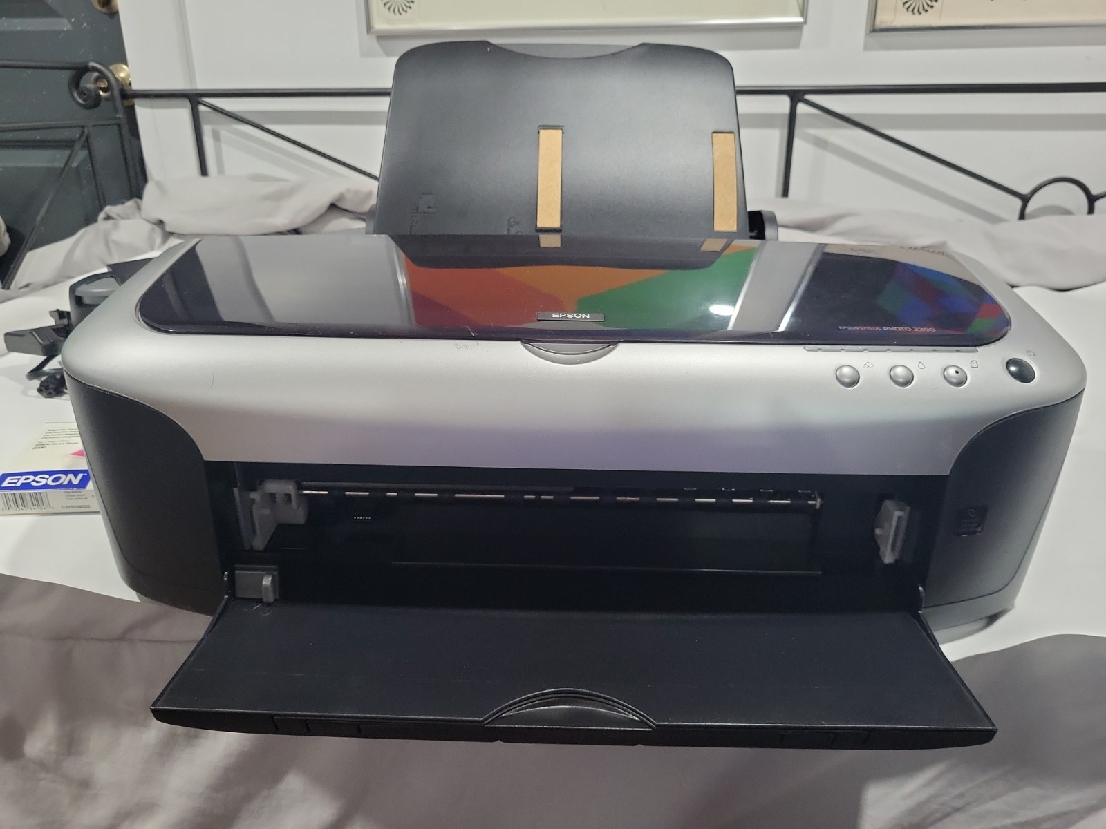 Epson Stylus Photo 2200 Printer W/roll paper attachment/cutter