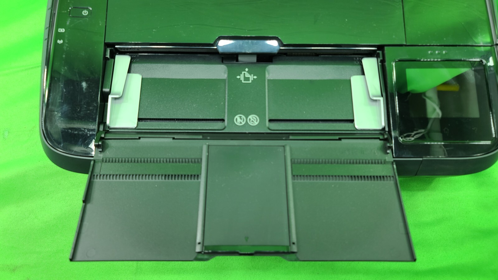 HP Officejet 250 Mobile All-in-One Wireless Color Printer No Battery, No Ink.