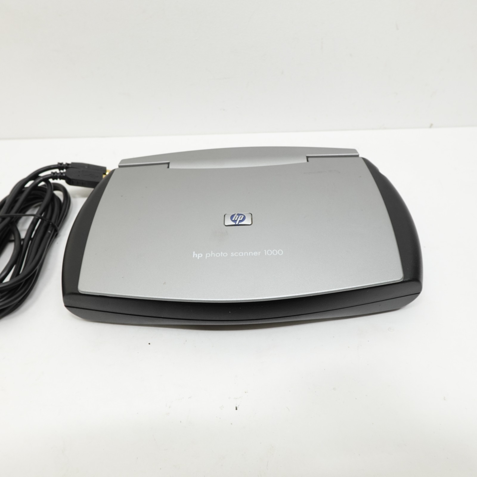 HP Flatbed Photo Scanner 1000 Model: C9900A – Cable is Included