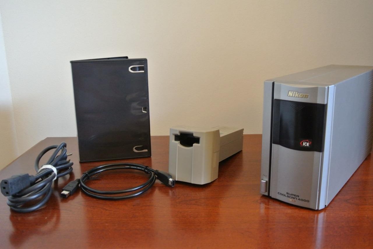 NIKON CoolScan 4000 35mm NEGATIVE FILM Scanner for Apple Comp FireWire IEEE1394