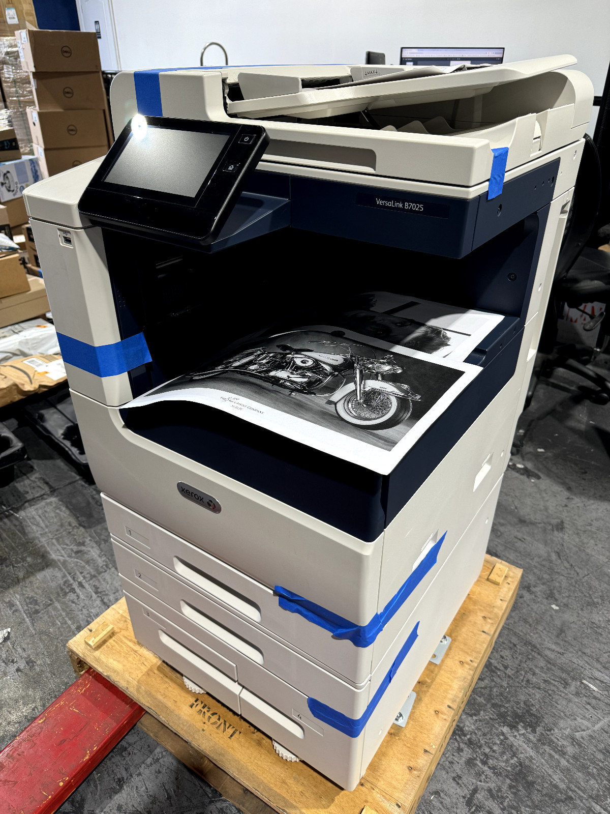 Xerox VersaLink B7025 Black & White Multifunction Printer, Upto25 ppm Meter 9000