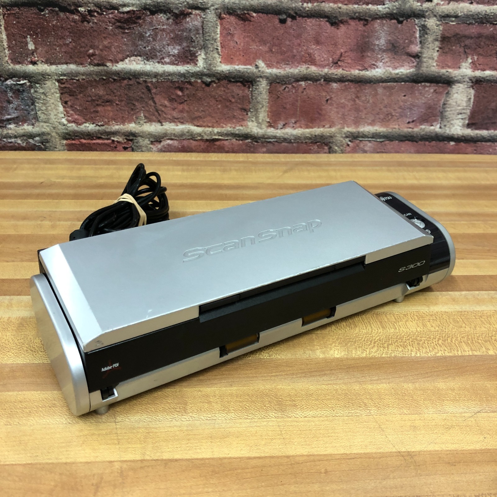 FUJITSU SCANSNAP S300 USB MOBILE SCANNER with Power Adapter & USB Cable (WORKS)