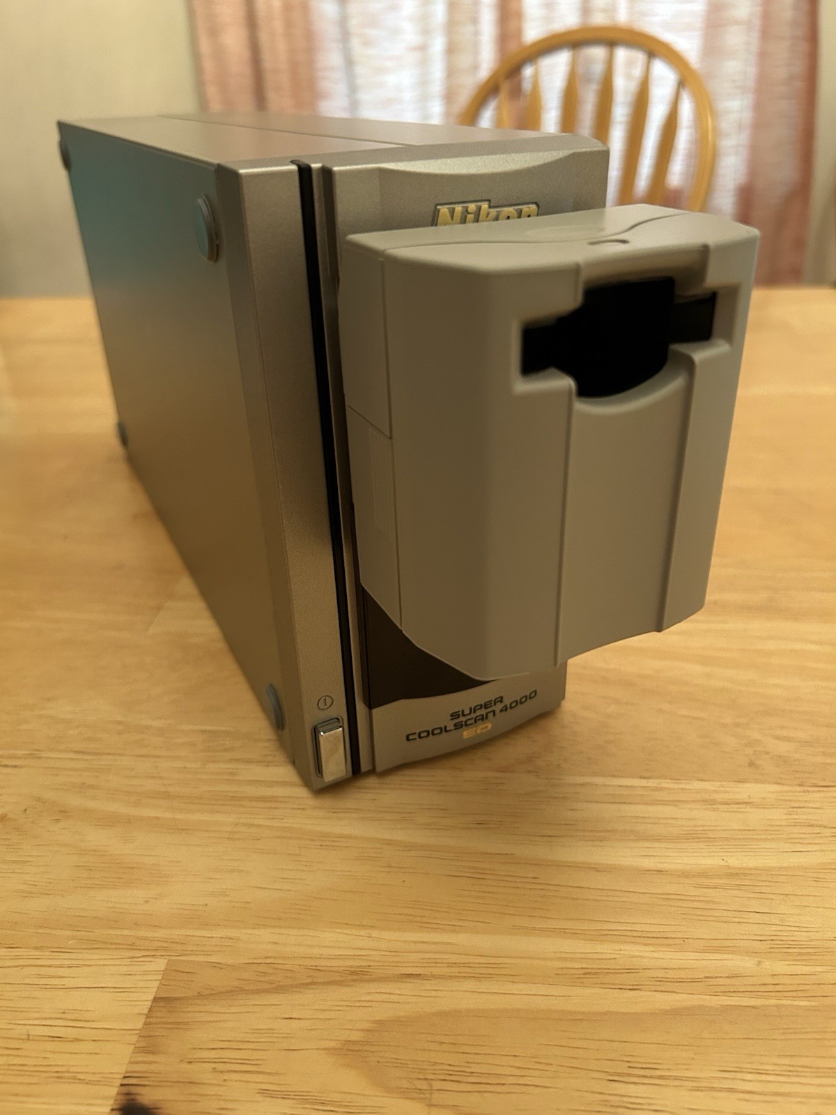 Nikon Super Coolscan LS-4000 ED Film Scanner with SA-21 35mm Strip Film Adapter