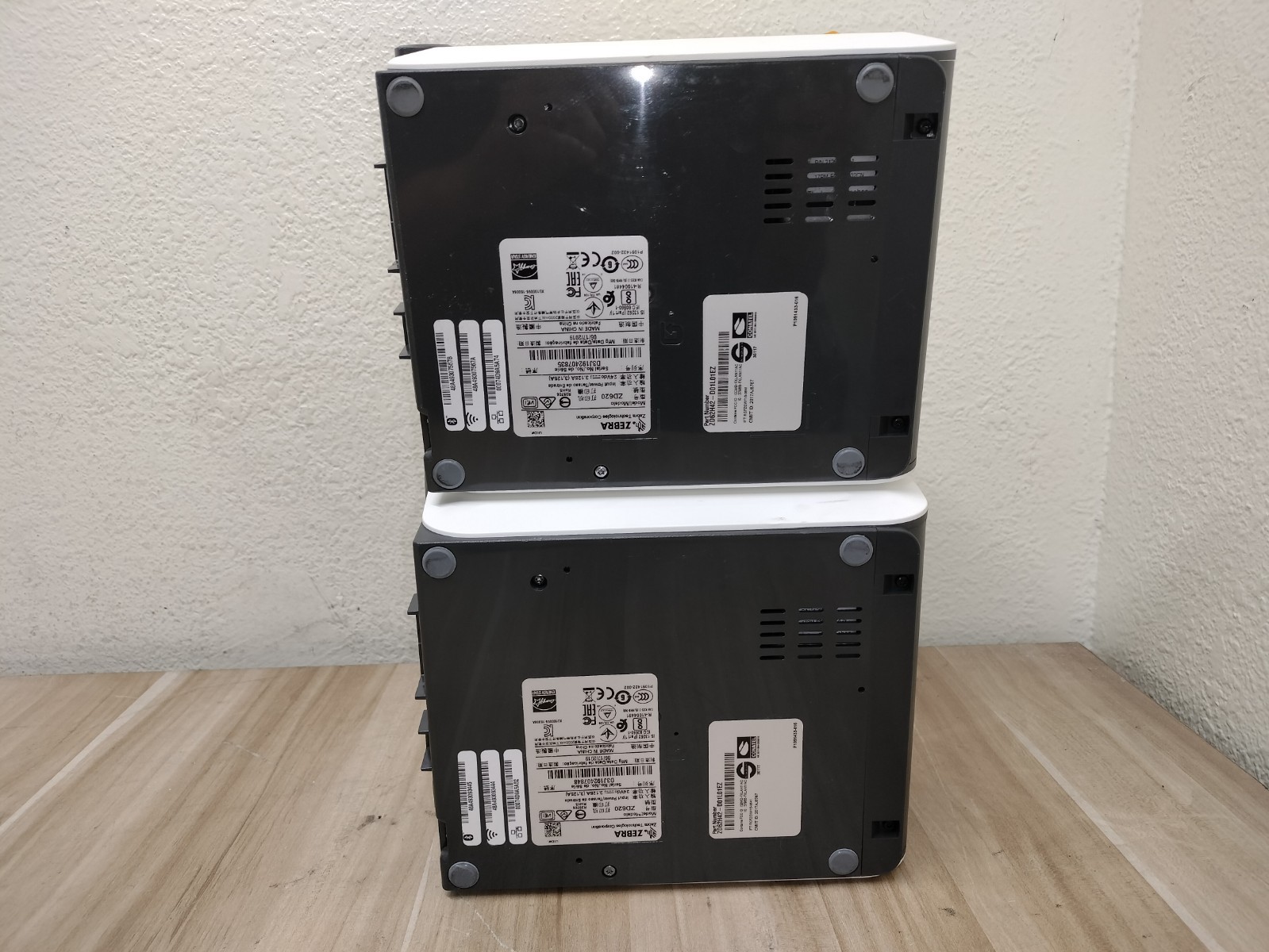 LOT OF 2 – Zebra ZD620 Direct Thermal Barcode Label Printer USB LAN Network BT
