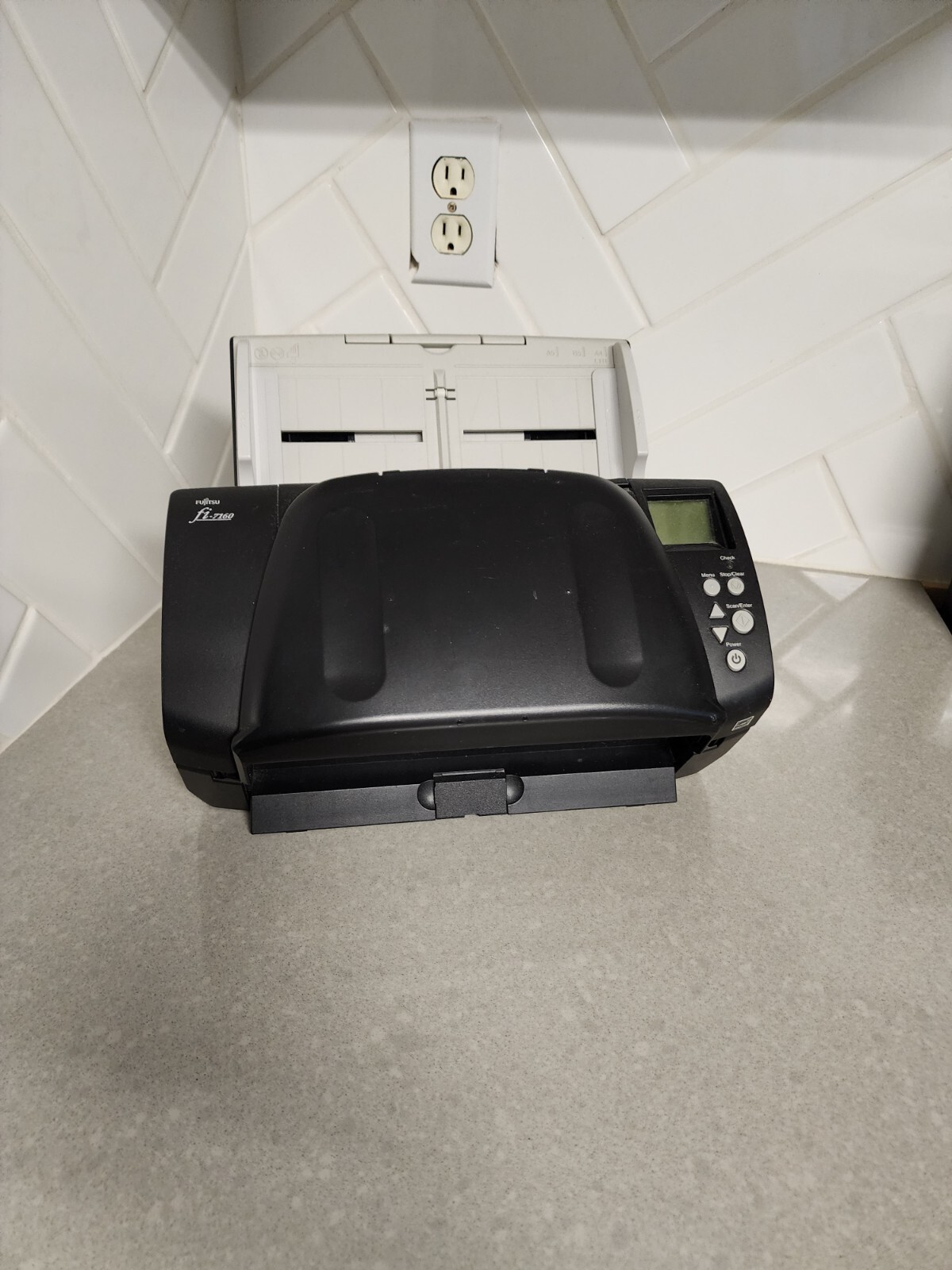FUJITSU fi-7160 Sheetfed Scanner – 600 dpi Optical PA03670-B055-V