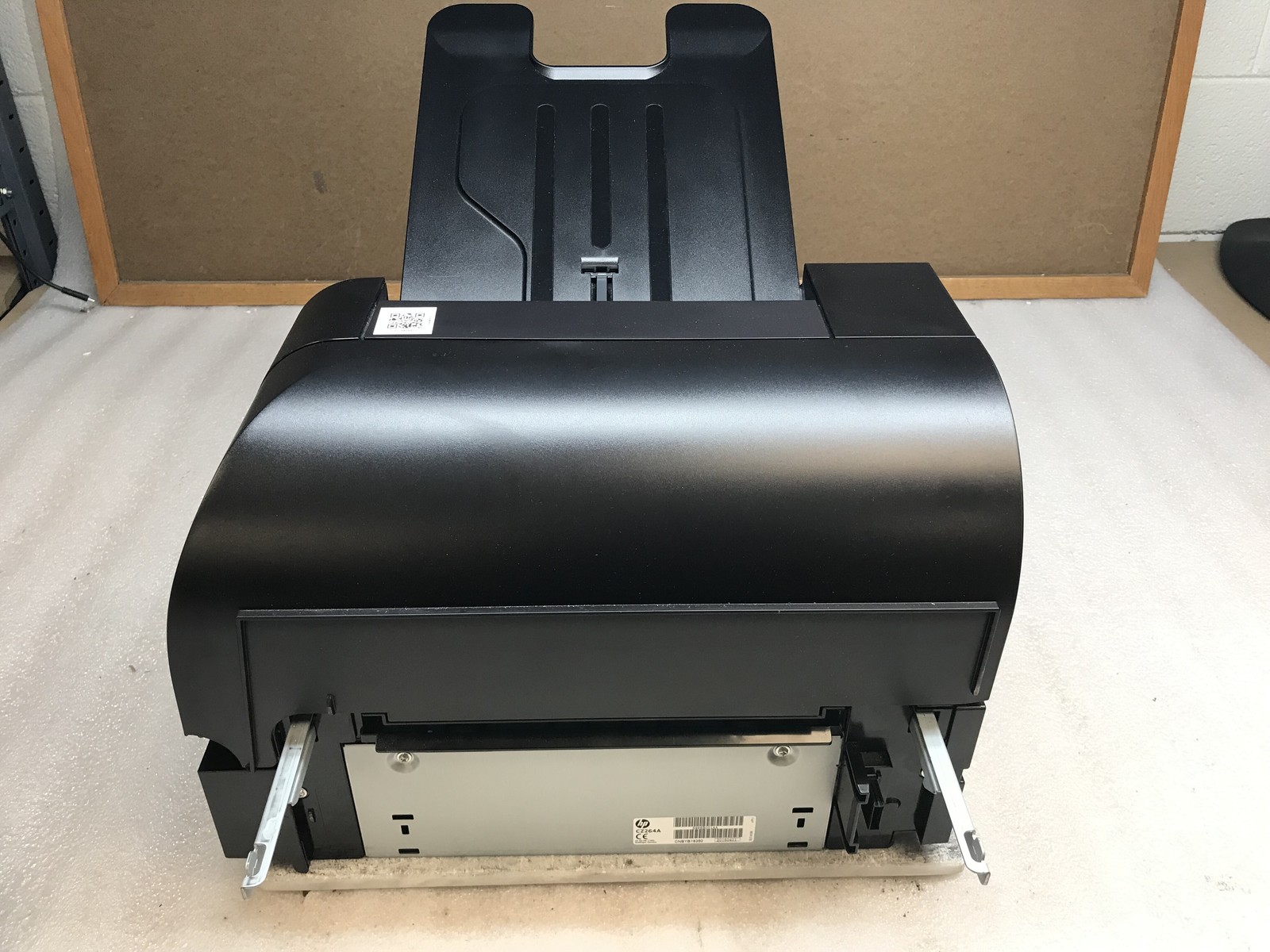 HP CZ264A 900-Sheet 3-Bin Stapling Mailbox Finisher Output Accessory