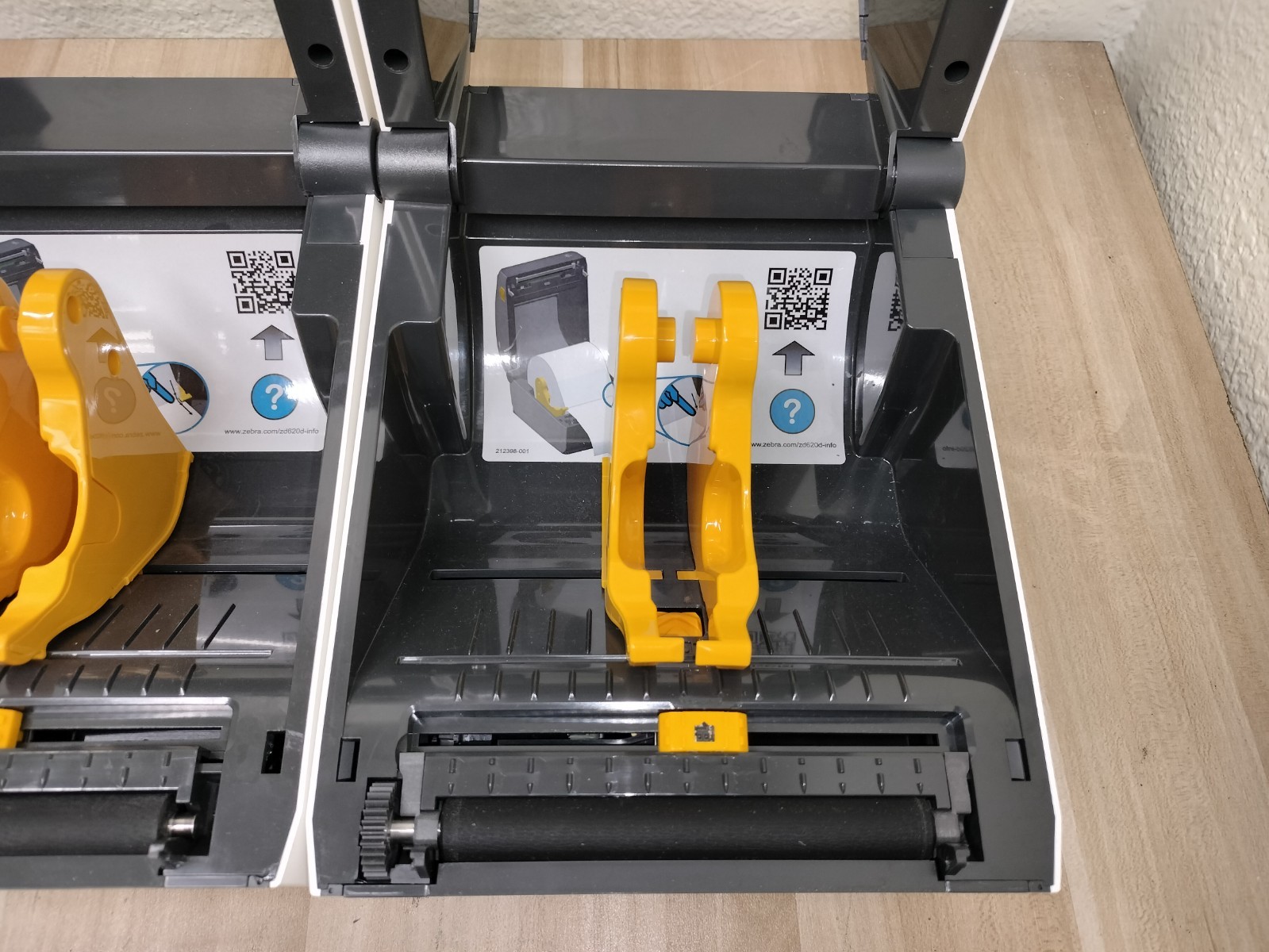 LOT OF 2 – Zebra ZD620 Direct Thermal Barcode Label Printer USB LAN Network BT