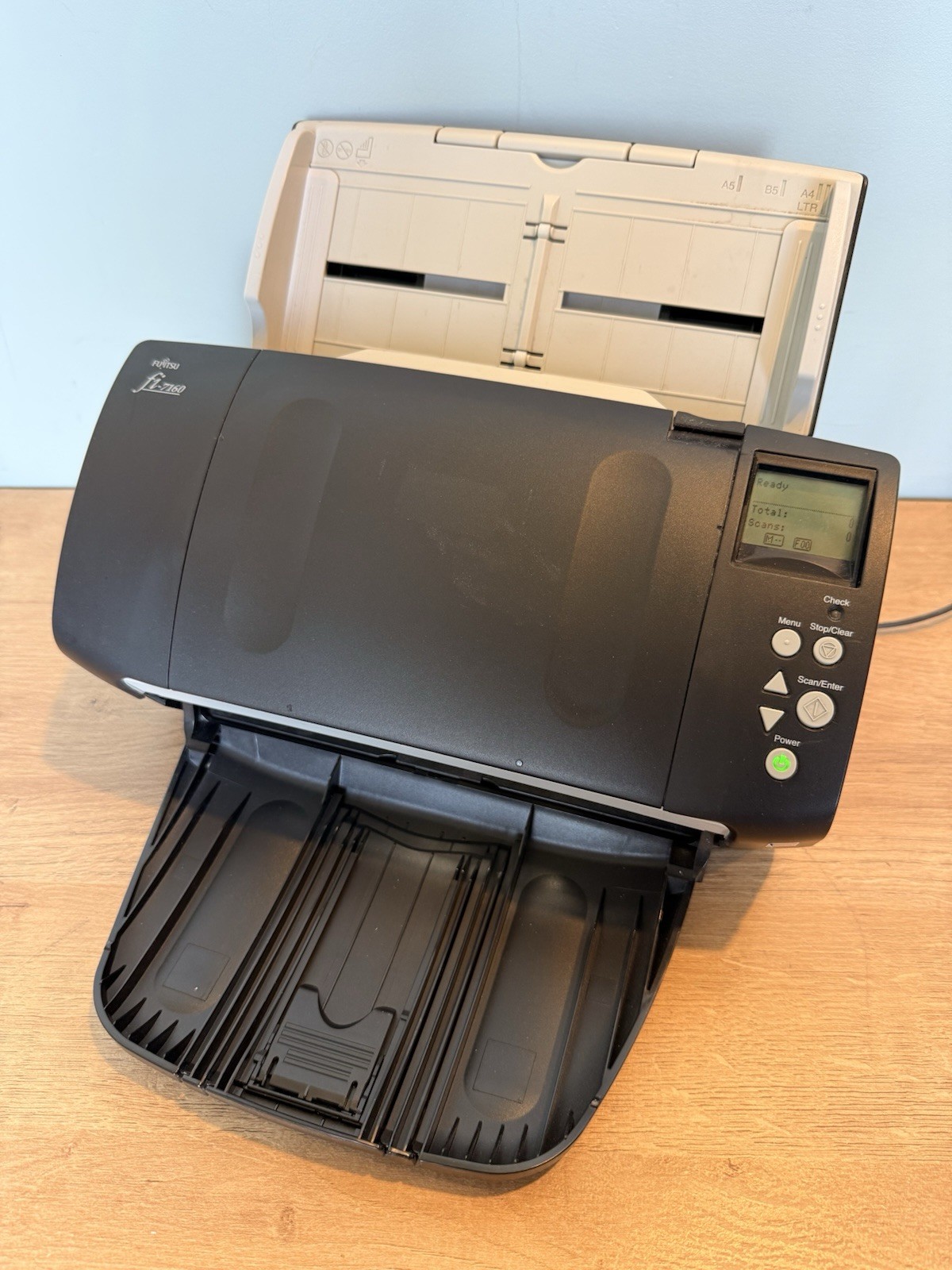 Fujitsu FI-7160 Document Scanner PA03670-B055 (only 27,991 Scans) With Cord