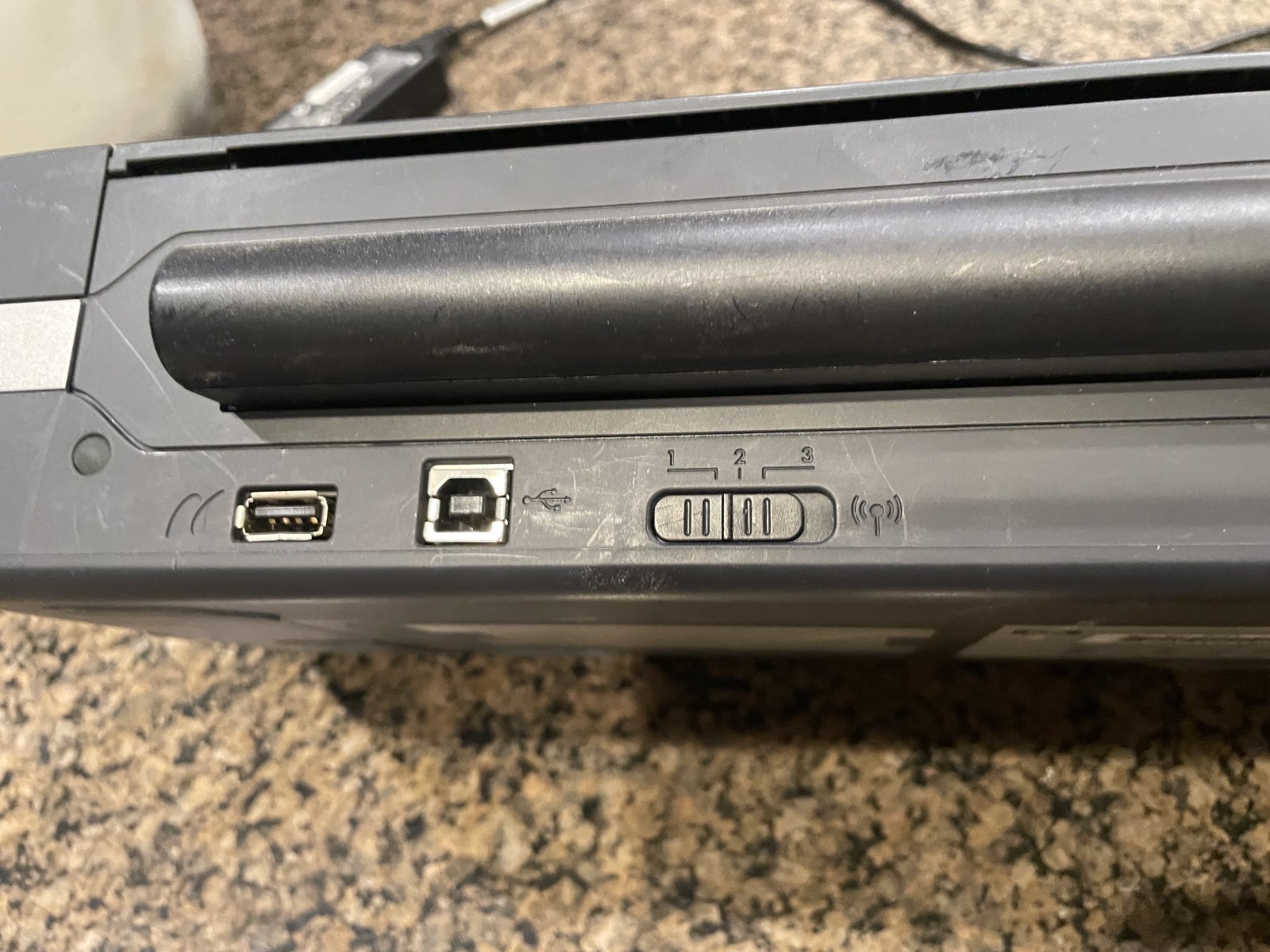 HP OfficeJet H470 Mobile Inkjet Printer