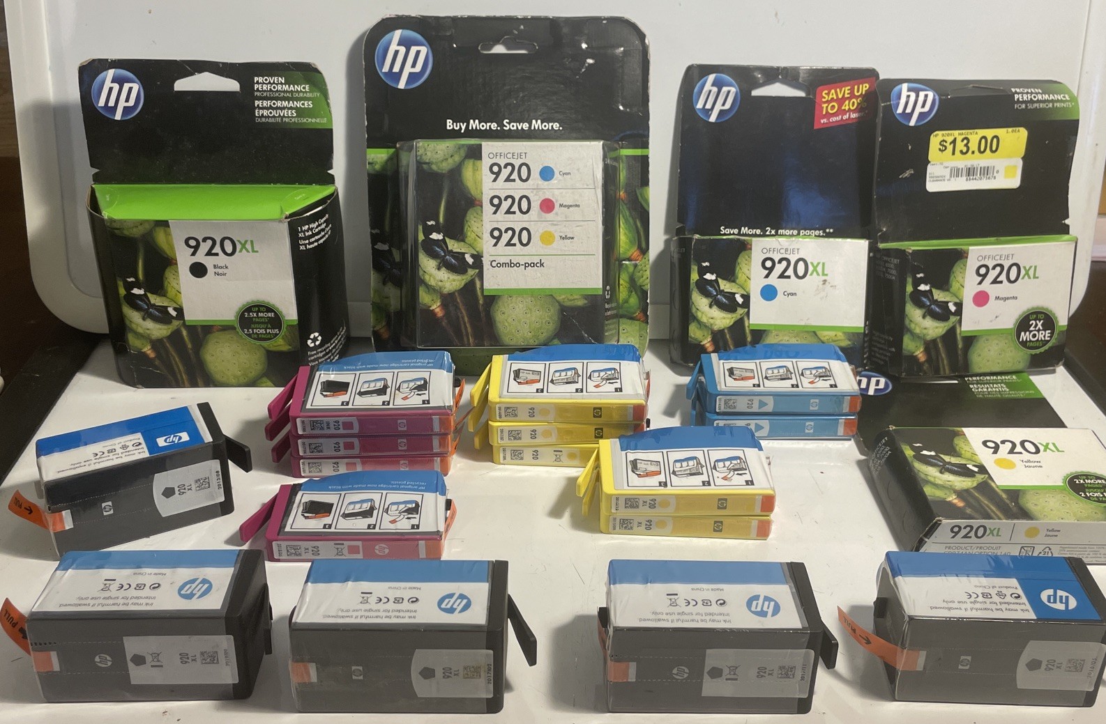Lot Of 23 Genuine HP Ink Cartridge Black 920XL & 920 Cyan Yellow Magenta Expired