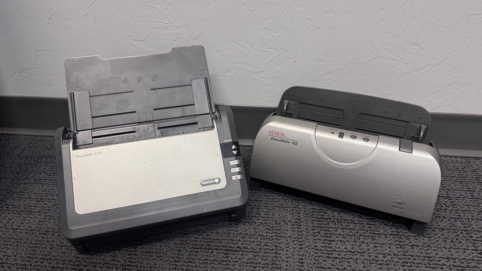 XEROX DocuMate 152 and DocuMate 3125 26 PPM @ 300 DPI