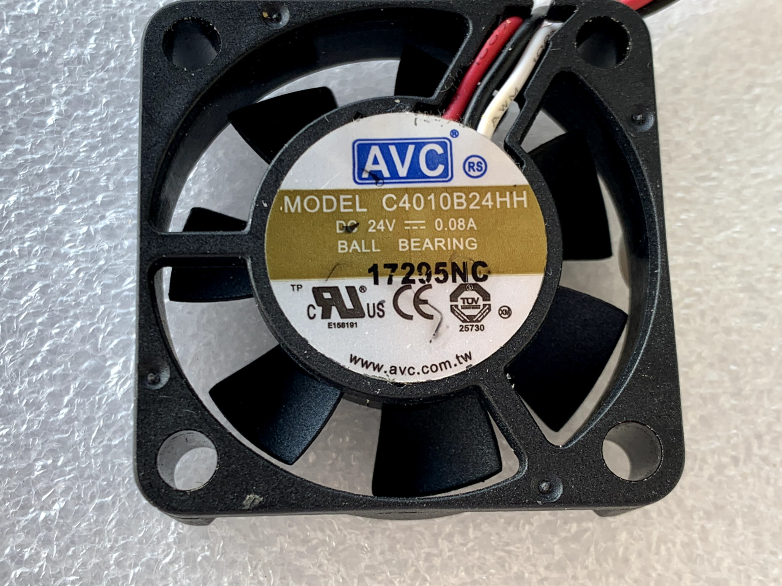 Ref – C4010B24HH 4cm 3-wire dual ball inverter cooling fan AVC DC 24 V (108-5)
