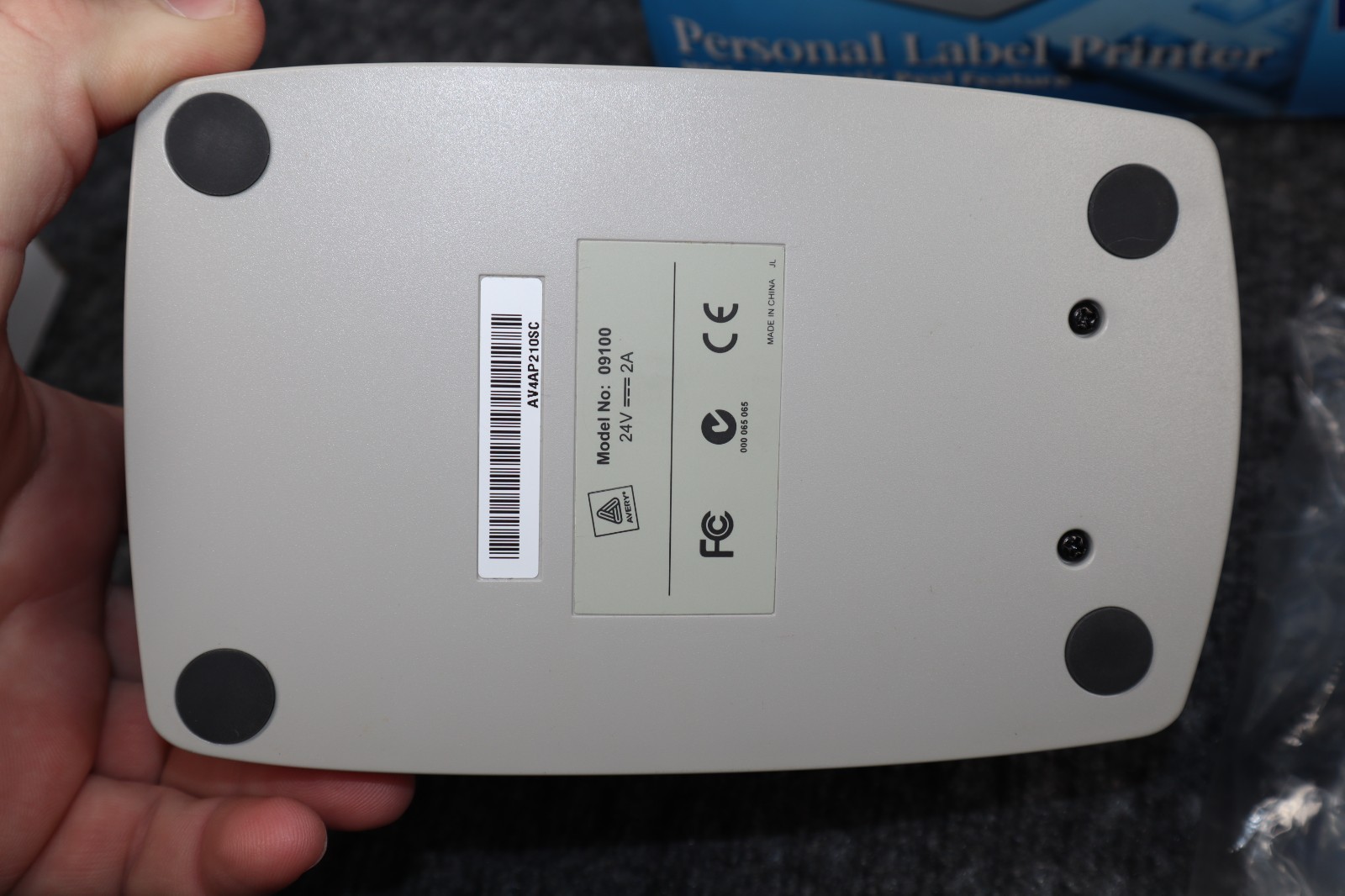 Avery 9100 Personal Label Printer With Accessories in Damaged Box
