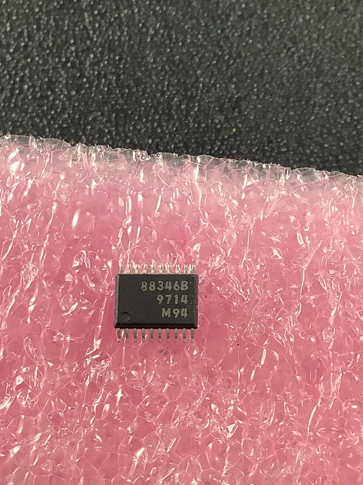 MB88346B-0-SSOP20 – FUJITSU – 12-channel 8-bit D/A converter