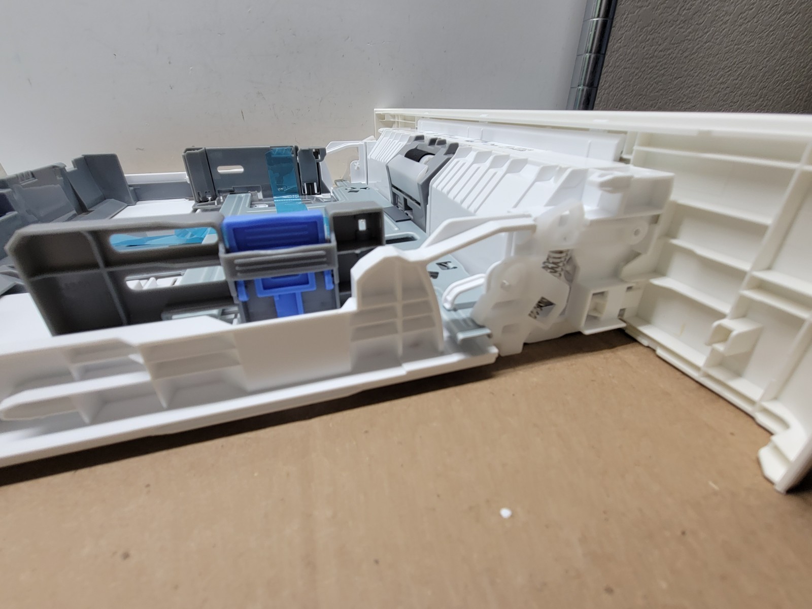 NEW RM2-5392 PAPER TRAY #2 for HP LASERJET PRO M402/M404/M426/M428 PRINTER