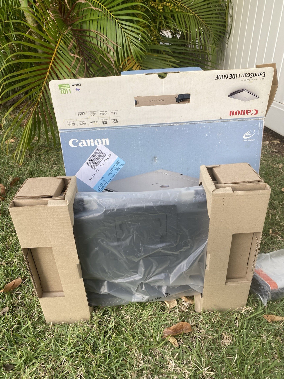 Canon CanoScan LiDE 600F Flatbed Scanner 4800dpi USB 2.0 Photo Film Scanner