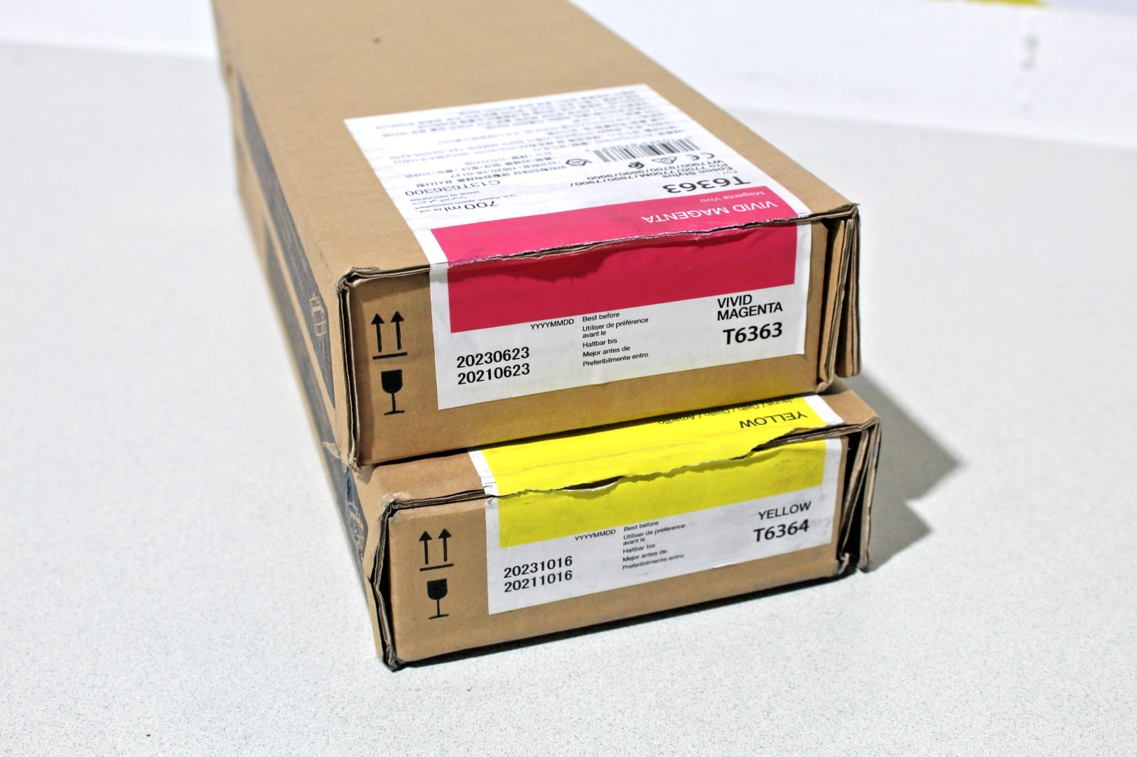 EXPIRED Epson Ink Stylus Pro 2 colors Damaged open box / Factory sealed units