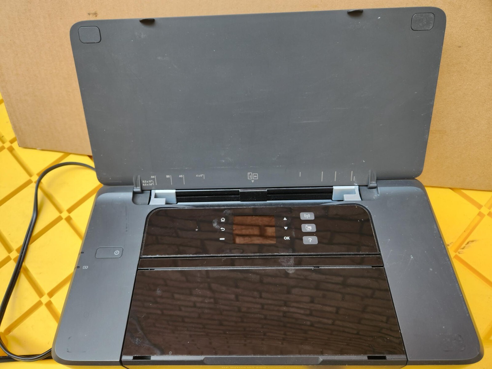 HP Officejet 200 Mobile Wireless Printer