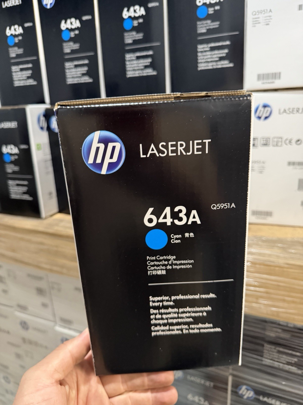 Lot Of 100 Pcs Of Genuine HP 643A Cyan Q5951A Print Cartridge New Sealed