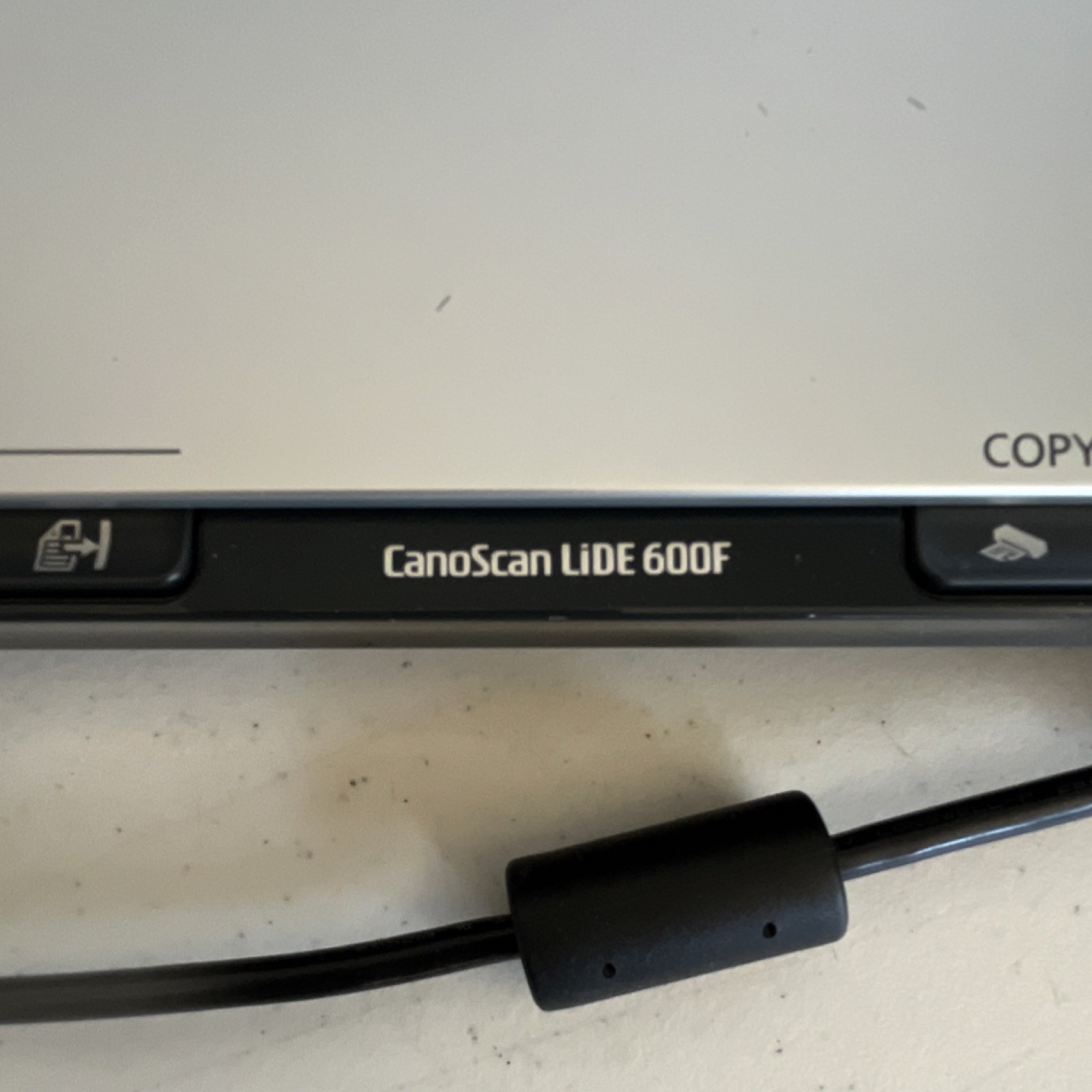 Canon CanoScan LiDE 600F Flatbed Photo Film Scanner w/ Film Adapter Untested
