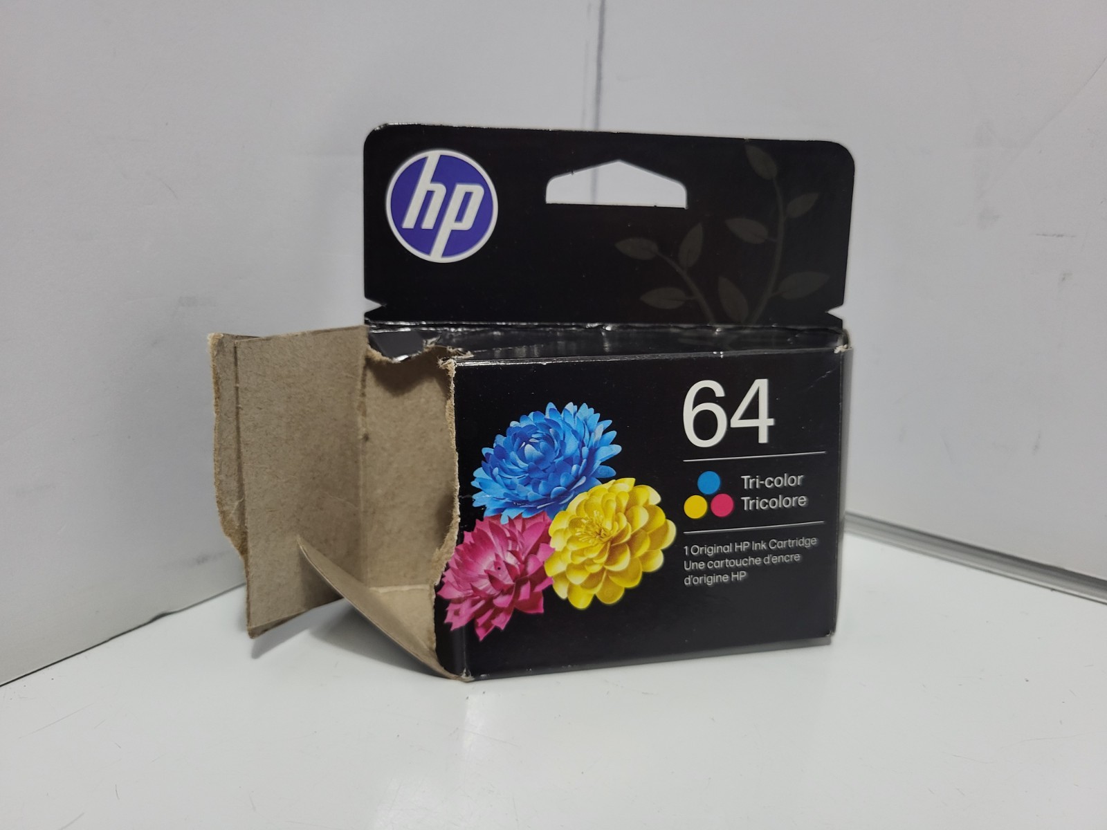 HP 64 Tri-color Original Ink Cartridge N9J89AN#140 Exp 2027 Open Box