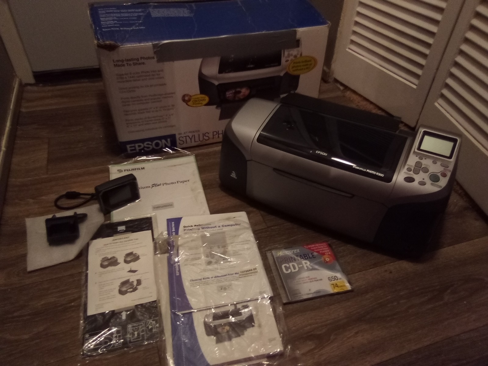 Epson Stylus Photo R300M Digital Photo Inkjet Printer