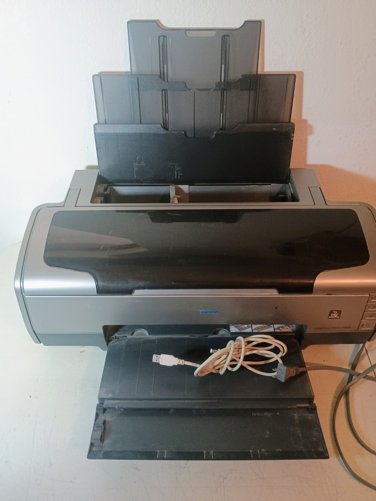 Epson Stylus Photo Printer R1800 Wide Format Inkjet Powers On – UNTESTED!
