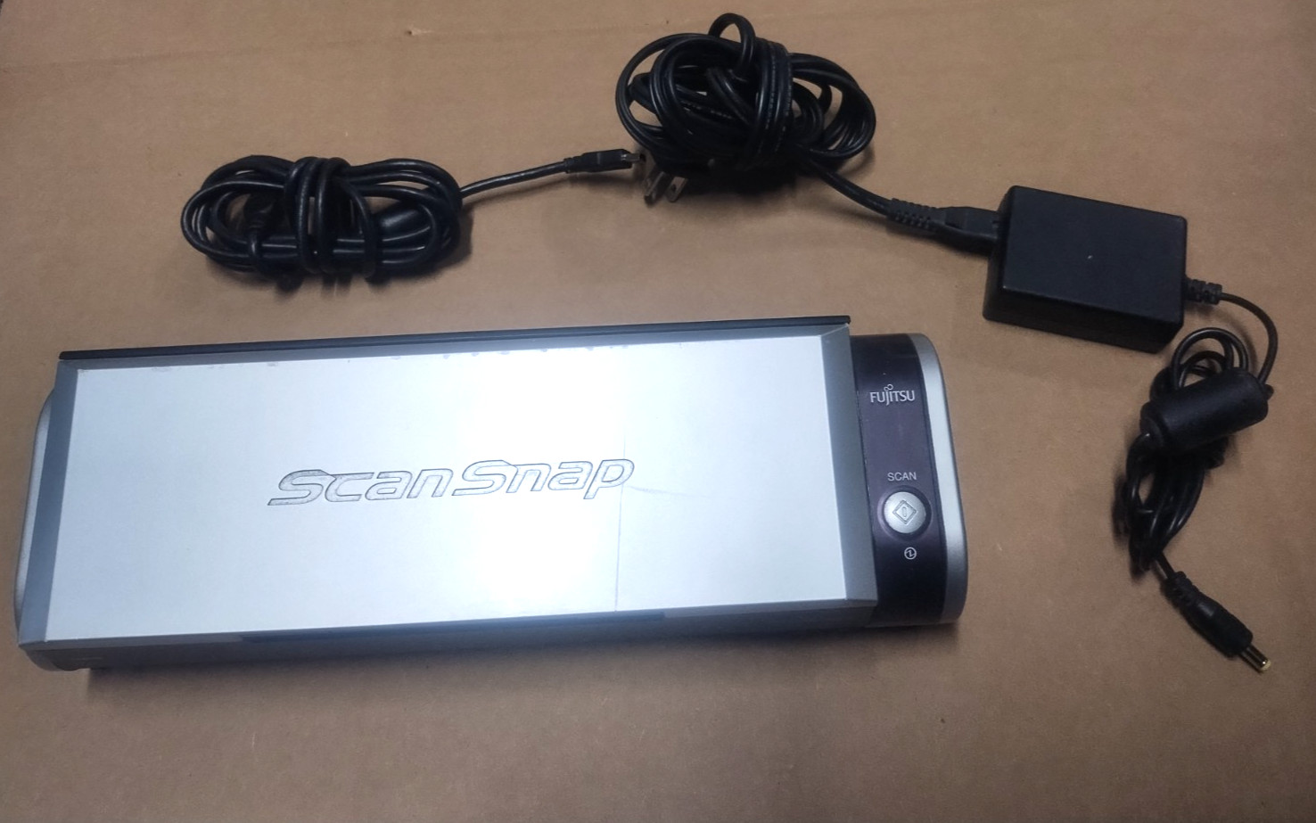 Fujitsu ScanSnap S300 Color Mobile Scanner USB W/ all cables Tested and fully fu