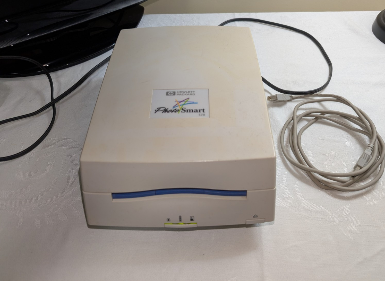 Hewlett Packard HP PhotoSmart S20, c5101a — Desktop Photo / Film Scanner, USB
