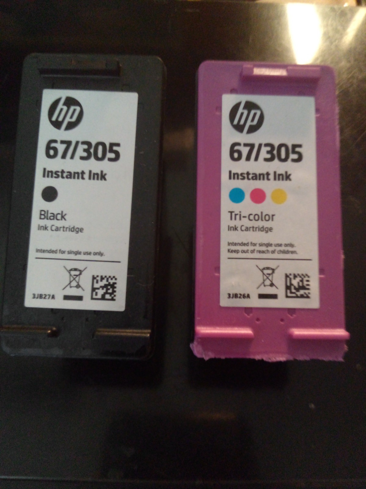 hp ink 67 black genuine, and 67 tricolor genuine catridges