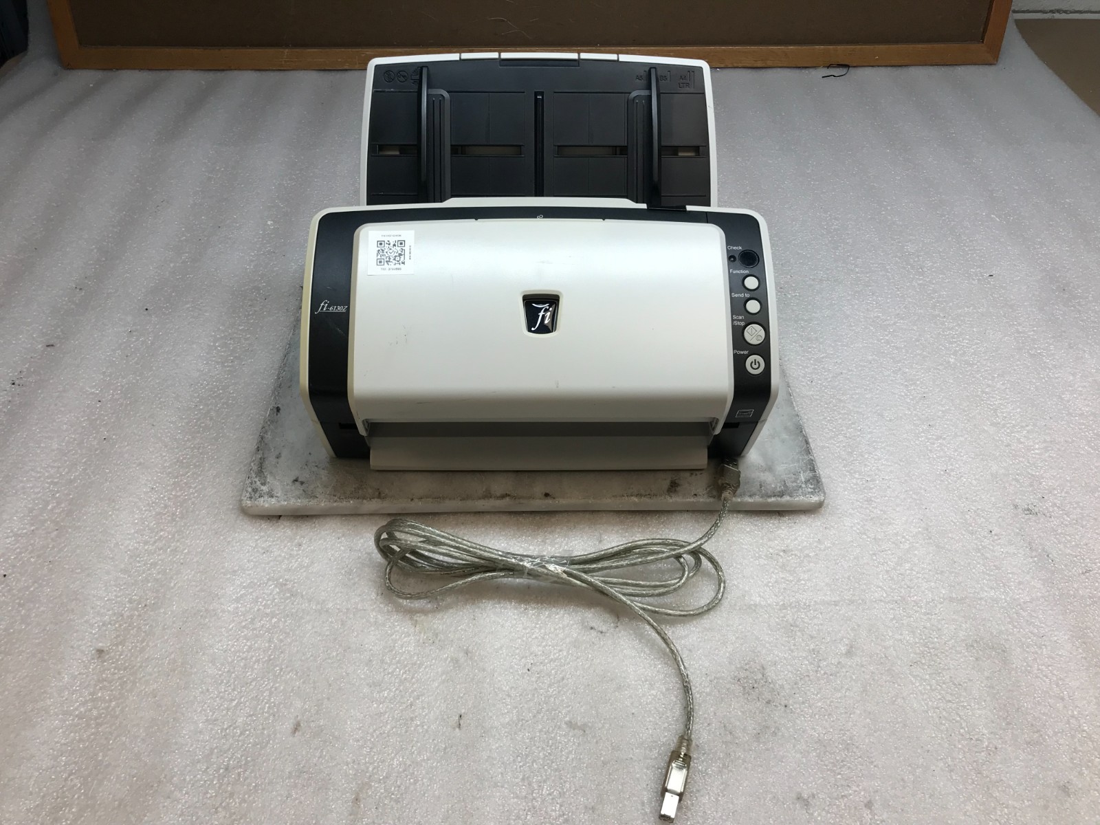 Fujitsu fi-6130Z Color Document Scanner Count USB Inc – No Pwr Cable