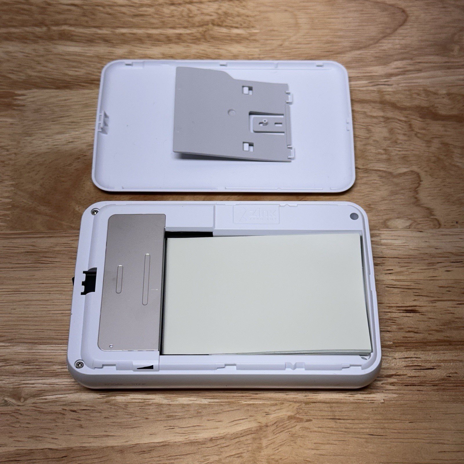 KODAK STEP Instant Wireless Portable Photo Printer Zink 2″ x 3″ White RODMP20