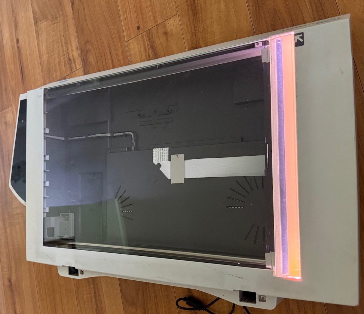 Avision Bookedge Scanner FB6280E slanted front flatbed A3 size; No Lid