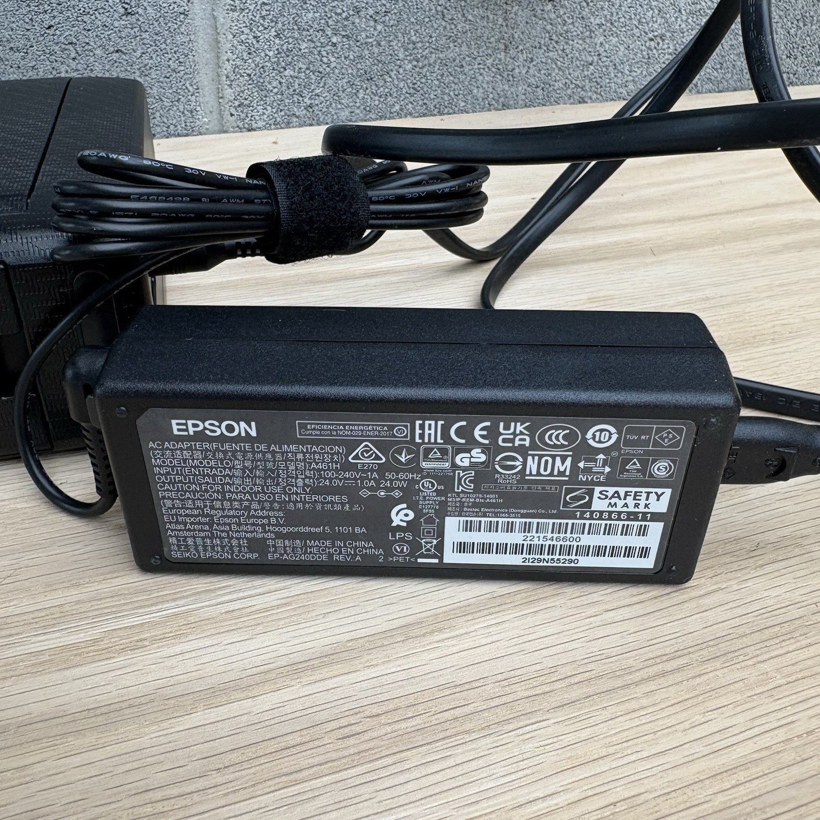 Epson WorkForce WF-110 Inkjet Mobile Printer Rechargeable Portable EUC
