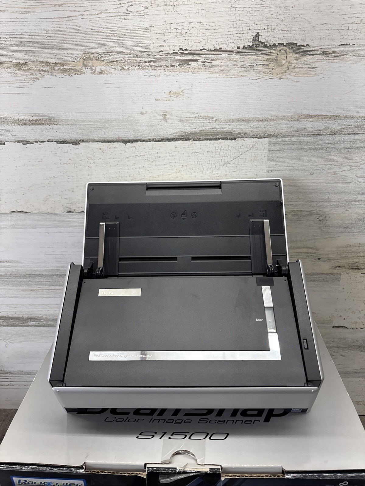 Fujitsu ScanSnap S1500 duplex sheet fed document scanner w/ AC adapter Software