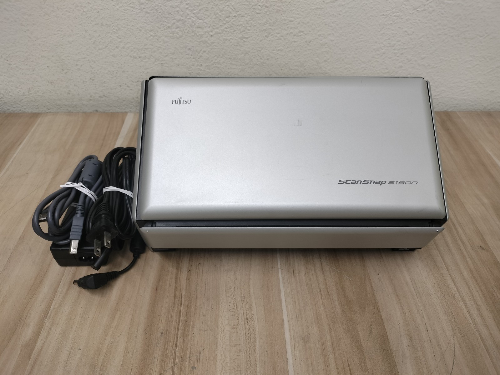 Fujitsu ScanSnap S1500 Sheetfed Duplex Color Document Scanner PA03586-B015