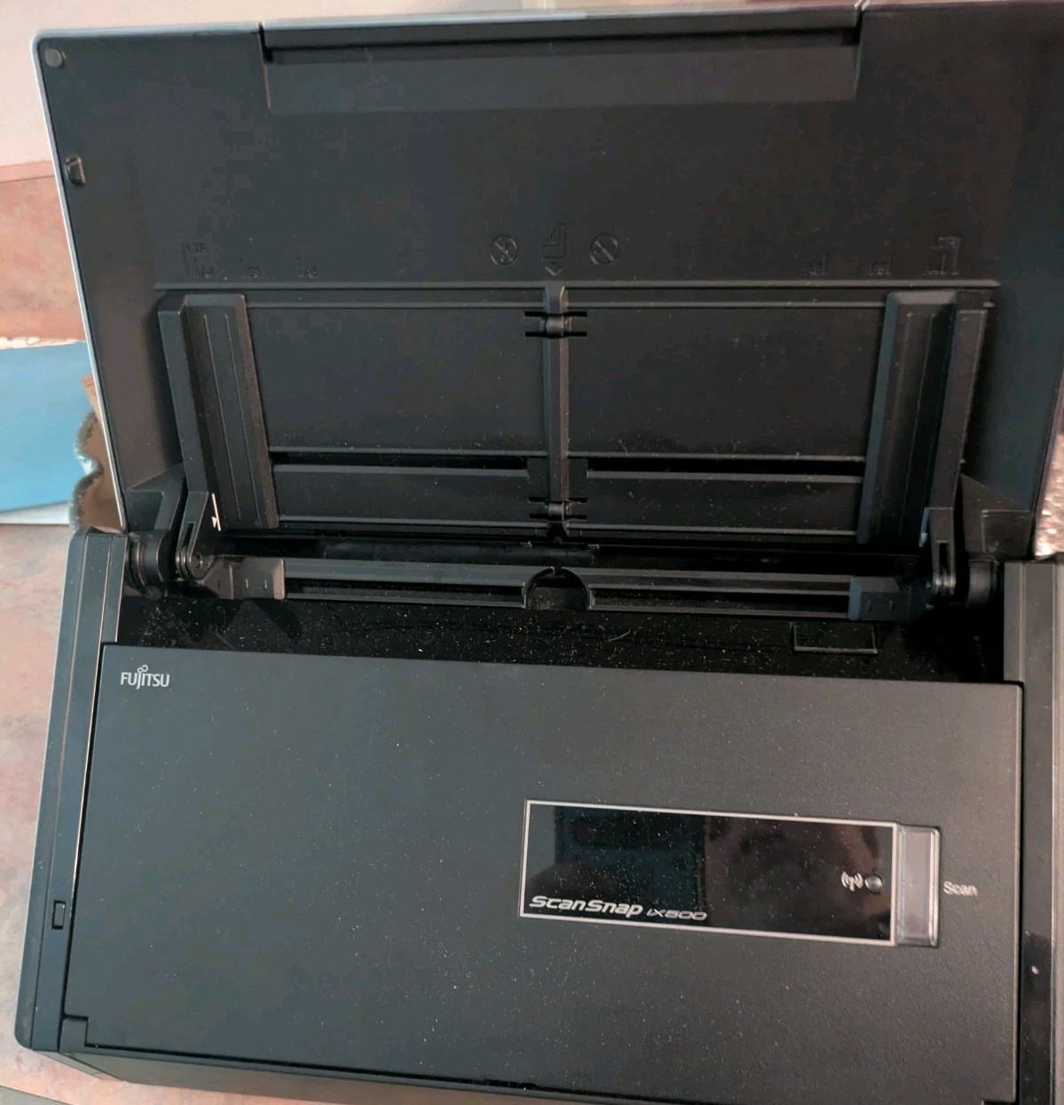 Fujitsu ScanSnap iX500 Duplex Wireless Color Document Scanner w/AC Charger / USB
