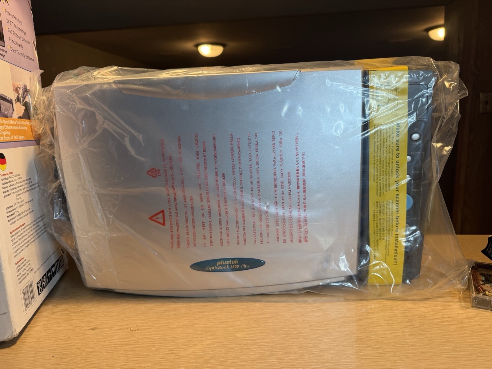 Plustek OpticBook 3600 Plus Flatbed Scanner BRAND NEW NEVER USED RARE QUALITY