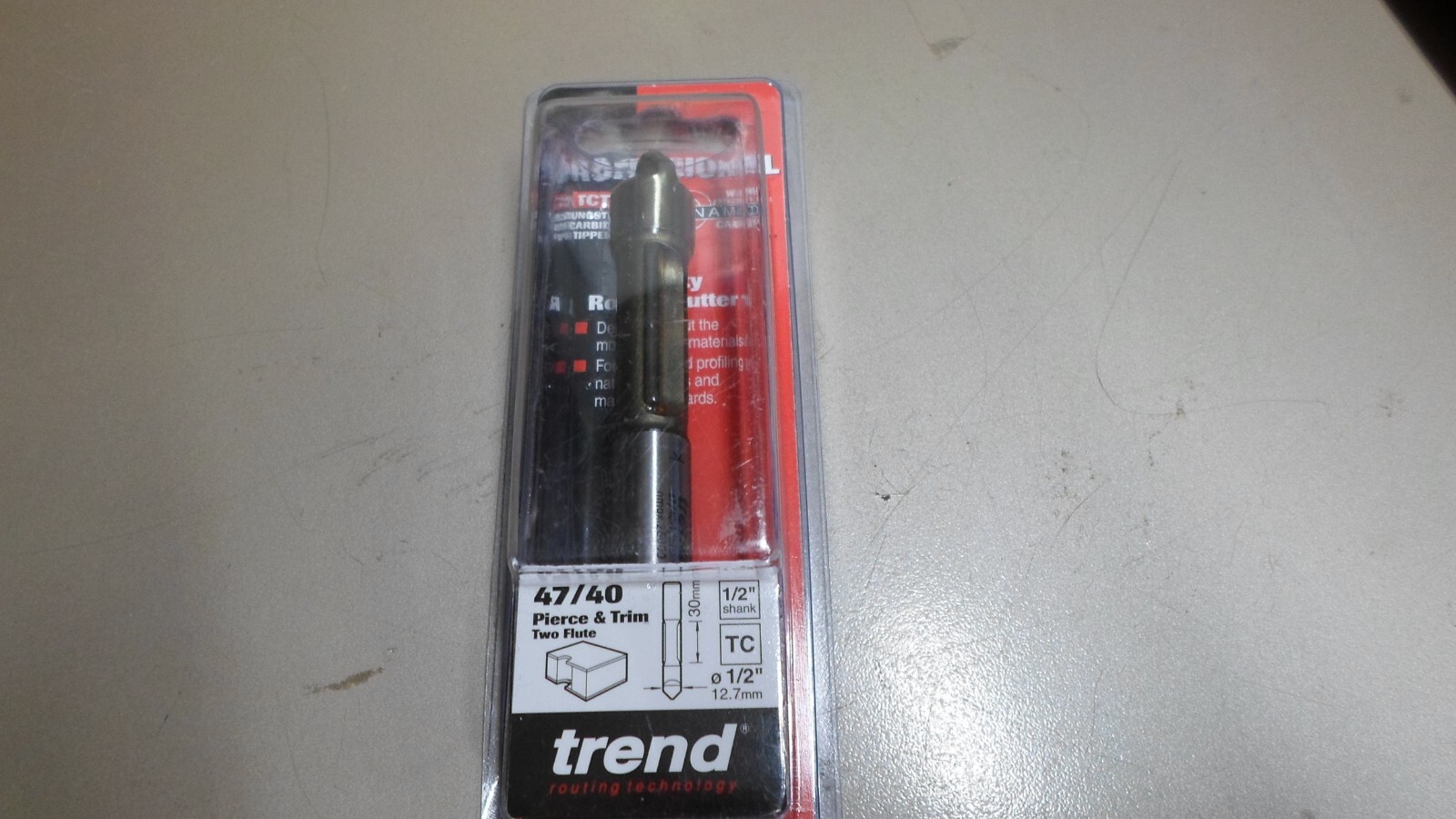 Trend 47/40 Pierce and Trim Two Flute Router Bit 47/40×1/2TC Cutter