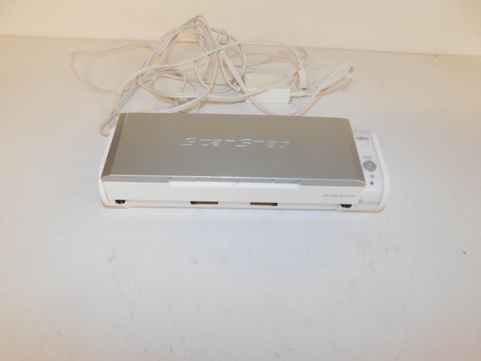 ^^ FUJITSU S300M SCANSNAP SCANNER (SMJ127)