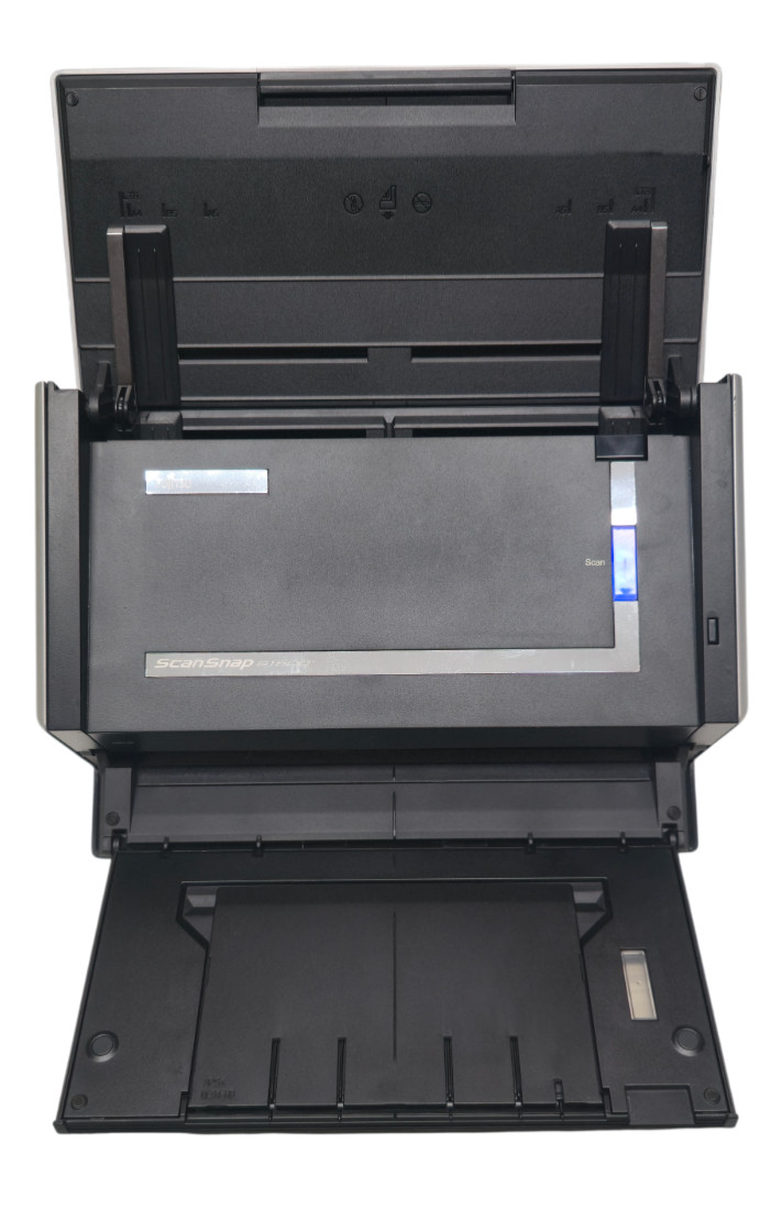 Fujitsu PA03586-B005 ScanSnap S1500 Sheetfed Scanner